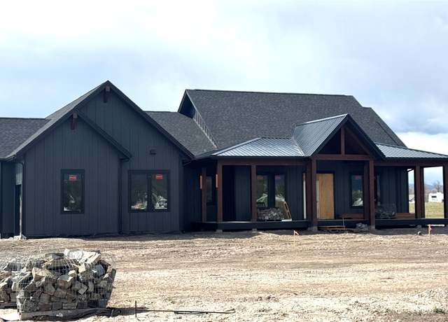 Property at 555 Sonstelie Rd, Kalispell, MT 59901, 3 beds, 2.5 baths