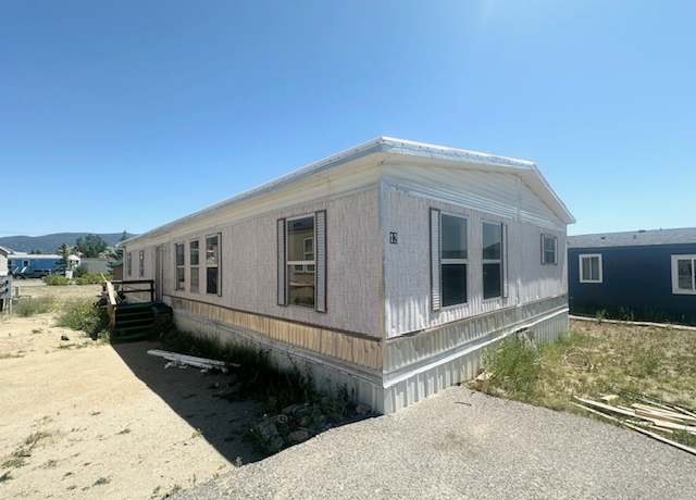 Property at 901 S Washington St, Butte, MT 59701, 3 beds, 2 baths