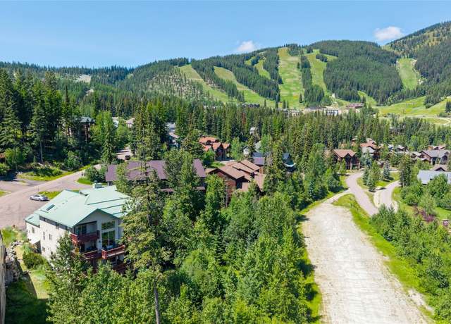 Property at 322 Wood Run Dr, Whitefish, MT 59937, 4 beds, 3.5 baths