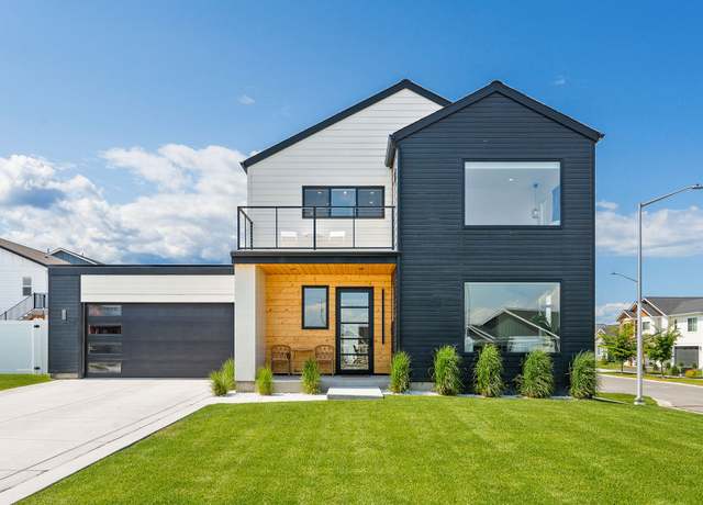Property at 212 Cottage Dr, Kalispell, MT 59901, 3 beds, 2.5 baths