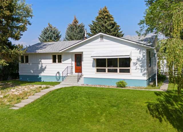 Property at 427 S Spruce St, Townsend, MT 59644, 5 beds, 2 baths
