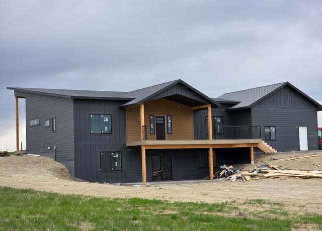 Property at 406 2nd Rd SW, Fairfield, MT 59436, 3 beds, 3 baths