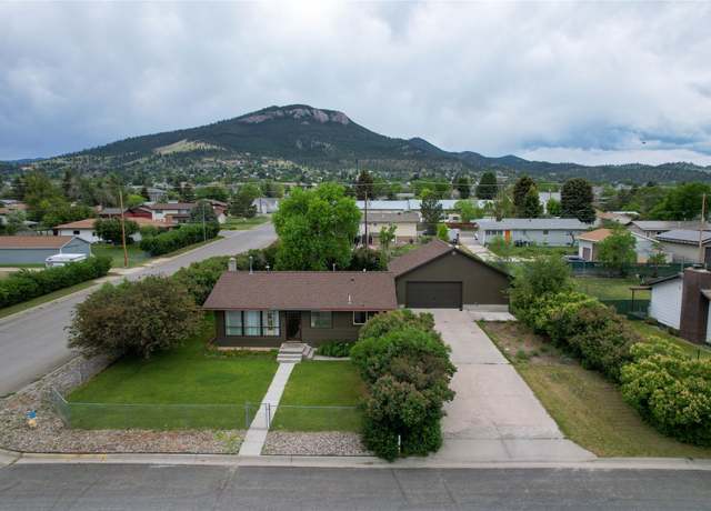 Property at 1703 Waukesha Ave, Helena, MT 59601, 3 beds, 2 baths
