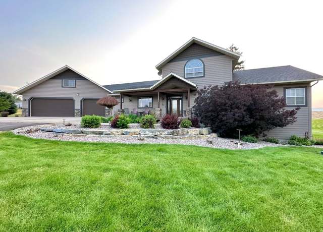 Property at 36659 Highland Ct, Polson, MT 59860, 4 beds, 2.5 baths
