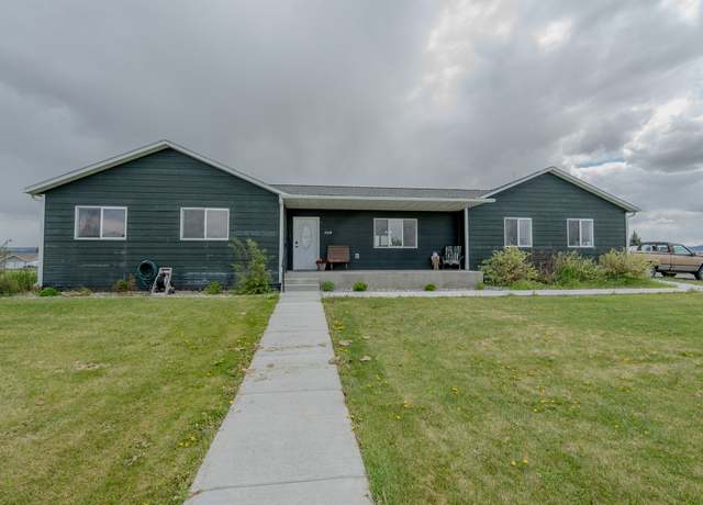 Property at 3319 Ivy Dr, Helena, MT 59602, 3 beds, 2 baths