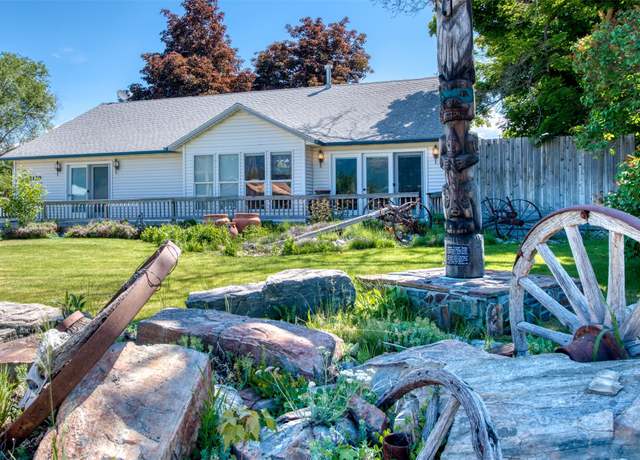 Property at 1130 S 1st St, Hamilton, MT 59840, 3 beds, 2.5 baths