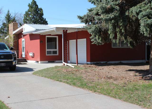 Property at 3212 9th Ave S, Great Falls, MT 59405, 3 beds, 1.5 baths