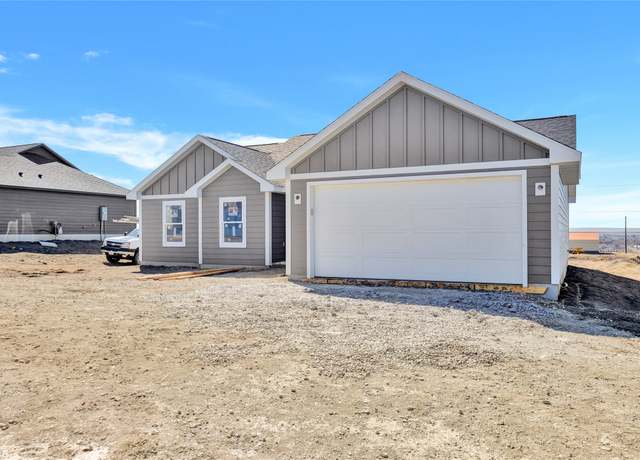 Property at 1108 Skyline Dr NE, Great Falls, MT 59404, 4 beds, 2 baths