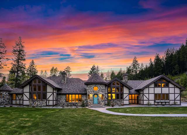 Property at 215 Browns Gulch Rd, Kalispell, MT 59901, 7 beds, 8 baths