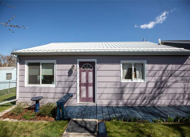 Property at 1011 4th Ave NW, Great Falls, MT 59404, 2 beds, 1 bath