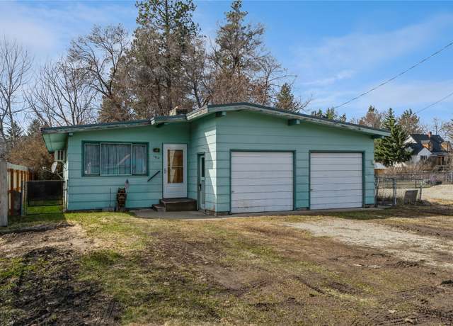 Property at 1222 3rd Ave W, Columbia Falls, MT 59912, 3 beds, 1.5 baths