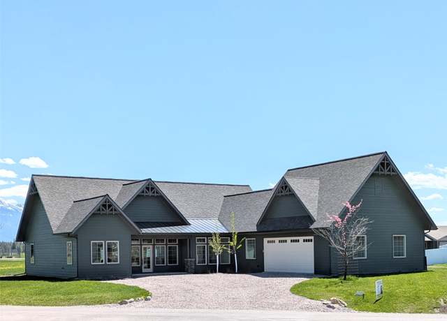 Property at 585 Dayton St SE, Ronan, MT 59864, 3 beds, 3 baths