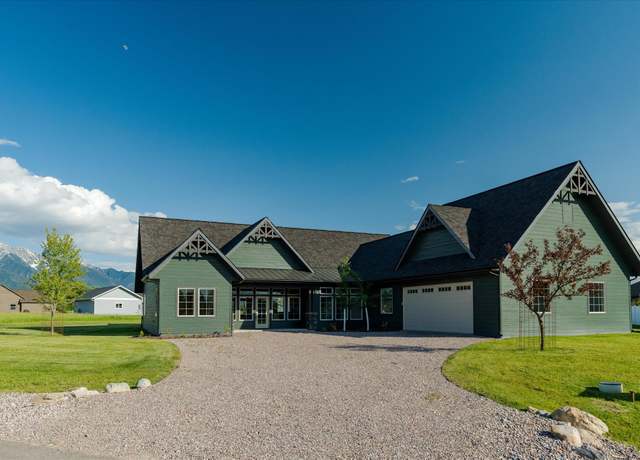Property at 585 Dayton St SE, Ronan, MT 59864, 3 beds, 3 baths