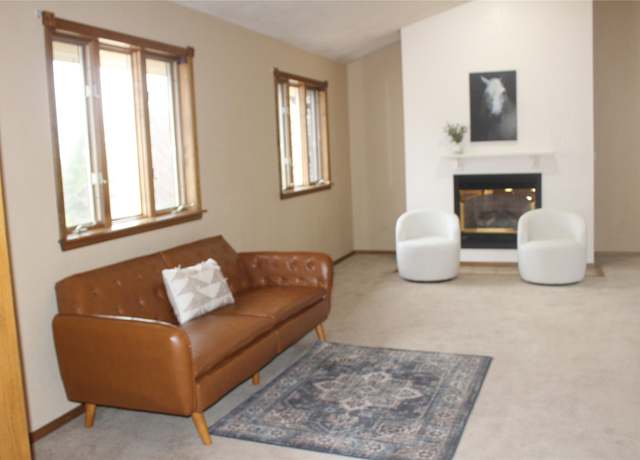 Property at 111 Fairway Dr, Missoula, MT 59803, 4 beds, 2.5 baths