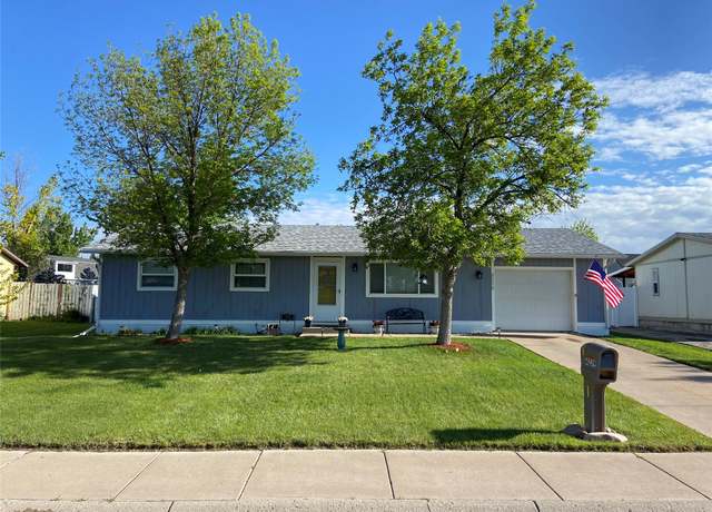 Property at 4239 7th Ave N, Great Falls, MT 59405, 3 beds, 1 bath