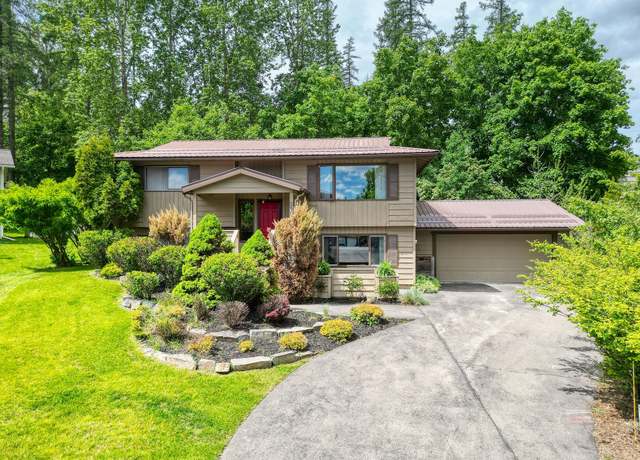 Property at 250 Fox Farm Dr, Whitefish, MT 59937, 4 beds, 2 baths