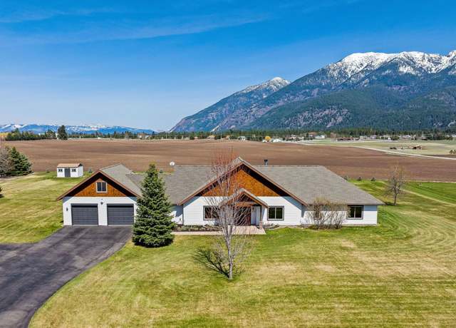 Property at 1073 Victory Ln, Kalispell, MT 59901, 3 beds, 2.5 baths
