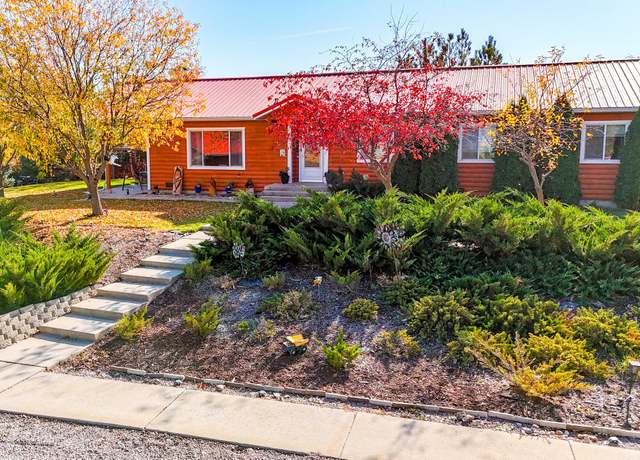 Property at 52772 Herak Rd, Charlo, MT 59824, 3 beds, 4.5 baths