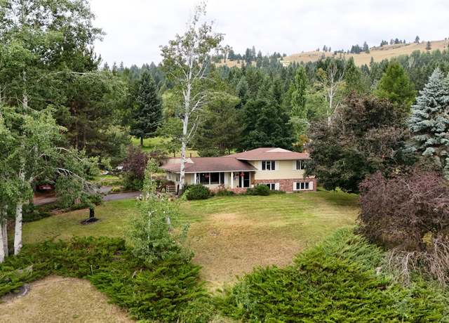 Property at 202 Lakeshore Dr, Kalispell, MT 59901, 5 beds, 3 baths