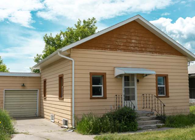 Property at 2005 Maple St, Missoula, MT 59802, 2 beds, 1 bath