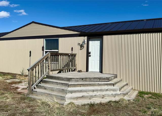Property at 1718 Buchanan St, Great Falls, MT 59404, 4 beds, 2 baths