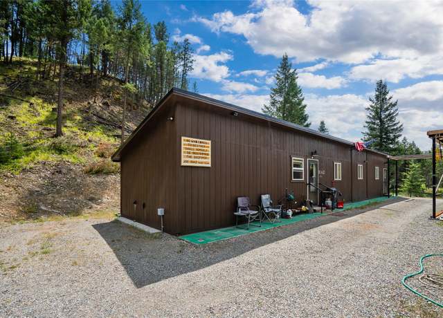Property at 434 Kettlehorn Dr N, Eureka, MT 59917, 1 bed, 1.5 baths