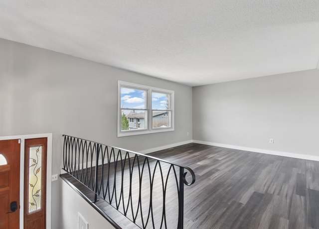 Property at 1406 3rd West Hill Dr, Great Falls, MT 59404, 4 beds, 2 baths