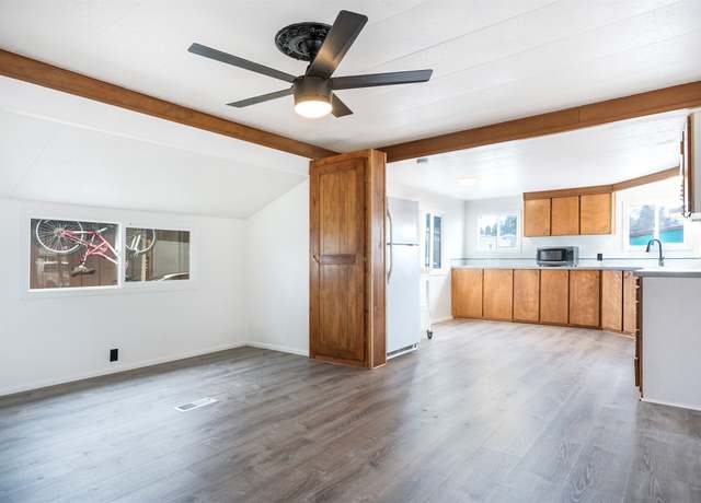 Property at 1045 Conrad Dr, Kalispell, MT 59901, 2 beds, 1 bath