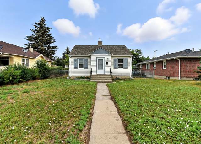 Property at 1005 1st Ave SW, Great Falls, MT 59404, 4 beds, 2 baths