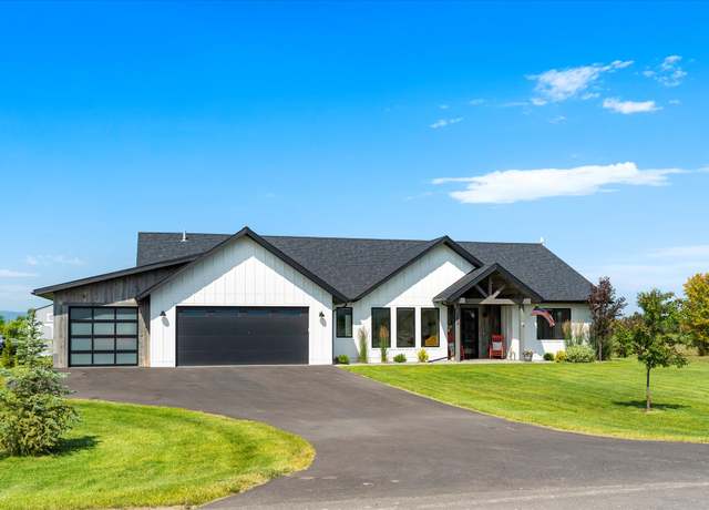 Property at 383 Jefferson St, Kalispell, MT 59901, 3 beds, 2.5 baths