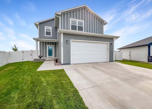 Property at 2009 Meriwether Ct, Great Falls, MT 59405, 4 beds, 2.5 baths