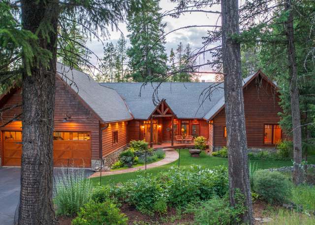 Property at 2506 E Lakeshore Dr, Whitefish, MT 59937, 3 beds, 2.5 baths