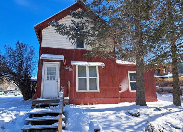 Property at 302 1st Ave E, Eureka, MT 59917, 3 beds, 2 baths