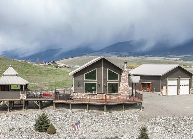 Property at 145 Hilltop Dr, Eureka, MT 59917, 3 beds, 2 baths
