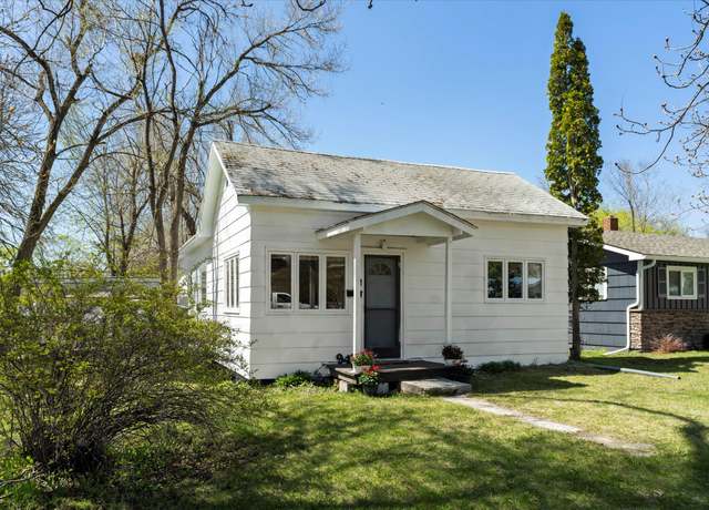Property at 946 5th Ave E, Kalispell, MT 59901, 2 beds, 1 bath