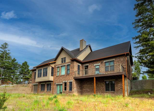 Property at 427 Roosevelt Dr, Butte, MT 59701, 4 beds, 3.5 baths