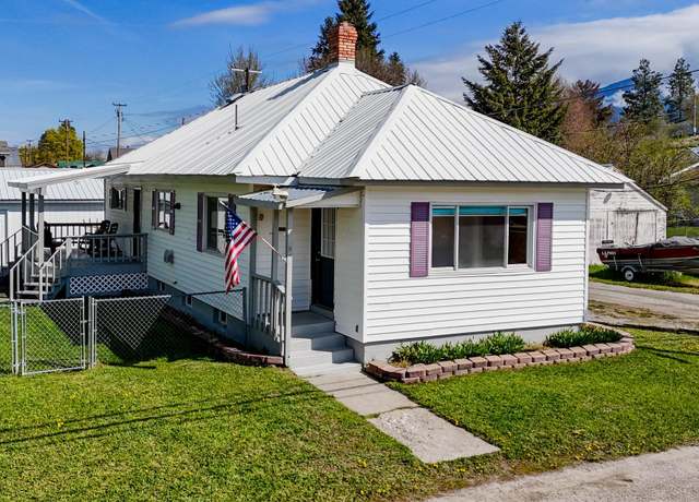 Property at 119 4th St E, Eureka, MT 59917, 3 beds, 1 bath