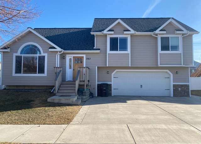 Property at 263 Springfield Dr, Helena, MT 59602, 4 beds, 3 baths
