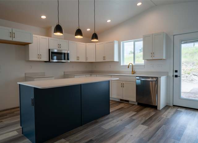 Property at 2227 Black Bird Ln, Kalispell, MT 59901, 2 beds, 2 baths