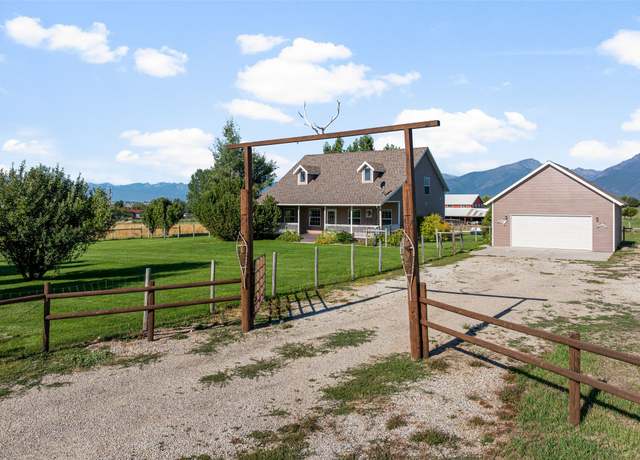 Property at 4735 Drake Ln, Stevensville, MT 59870, 3 beds, 3.5 baths