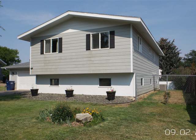 Property at 3313 Eagle Ct, Great Falls, MT 59404, 4 beds, 2 baths
