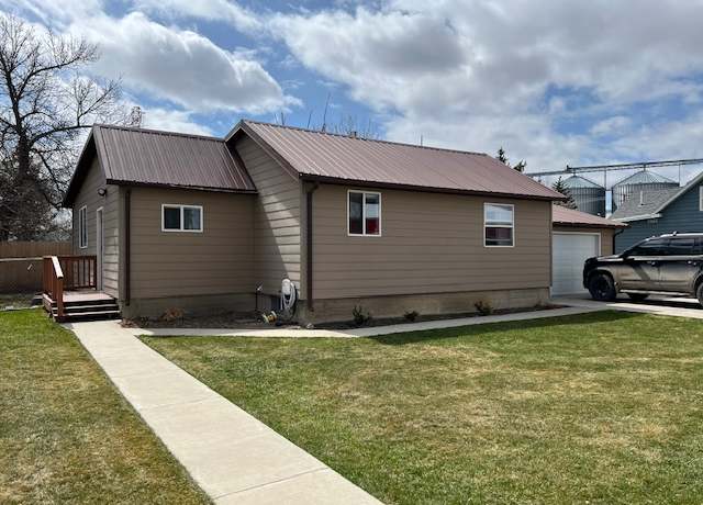 Property at 420 1st Ave S, Fairfield, MT 59436, 3 beds, 2 baths