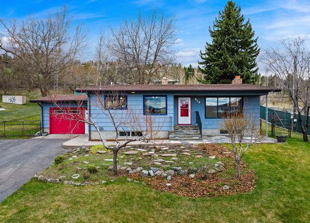Property at 814 16th Ave E, Polson, MT 59860, 3 beds, 2 baths