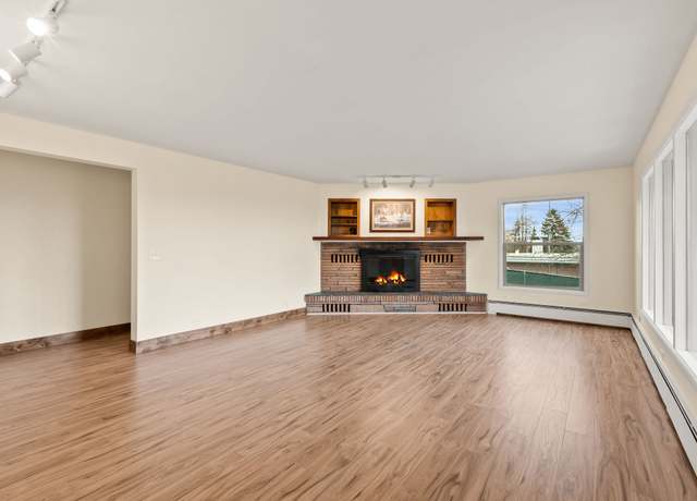 Property at 814 16th Ave E, Polson, MT 59860, 3 beds, 2 baths