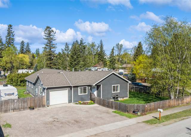 Property at 1020 3rd Ave E, Columbia Falls, MT 59912, 3 beds, 2 baths