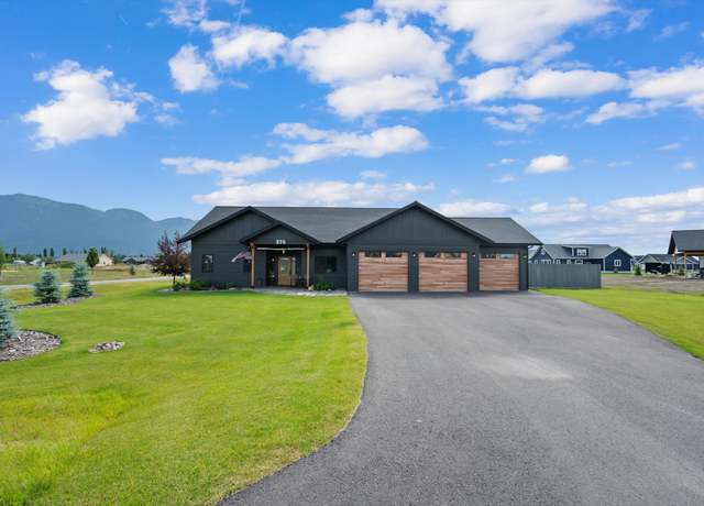 Property at 376 Jefferson St, Kalispell, MT 59901, 3 beds, 3 baths