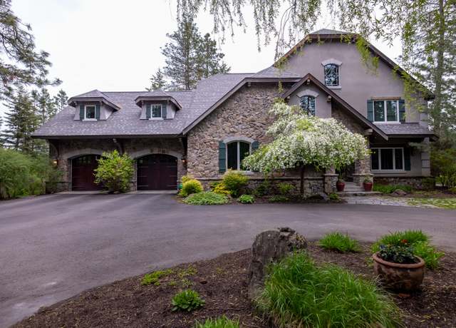 Property at 360 Plantation Dr, Kalispell, MT 59901, 4 beds, 3.5 baths
