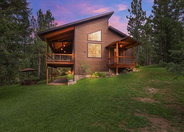 Property at 53 Mccracken Trl, Eureka, MT 59917, 4 beds, 2.5 baths