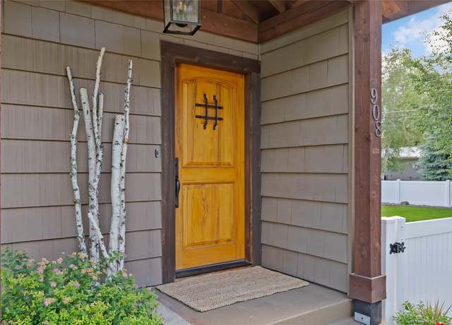 Property at 908 10th St, Whitefish, MT 59937, 3 beds, 2 baths