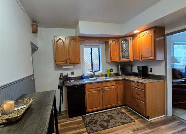 Property at 412 W Broadway St, Philipsburg, MT 59858, 3 beds, 1 bath